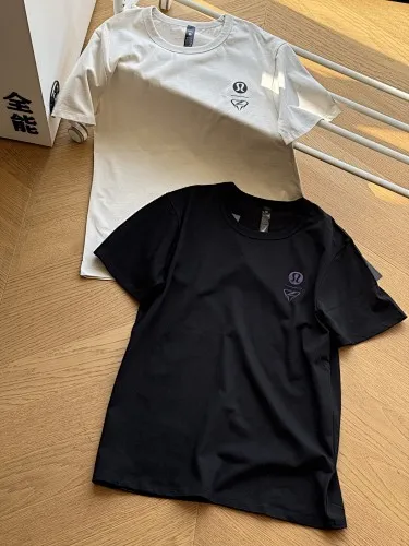 LULULEMON T-Shirt