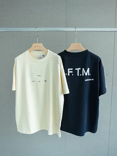 ADIDAS T-Shirt