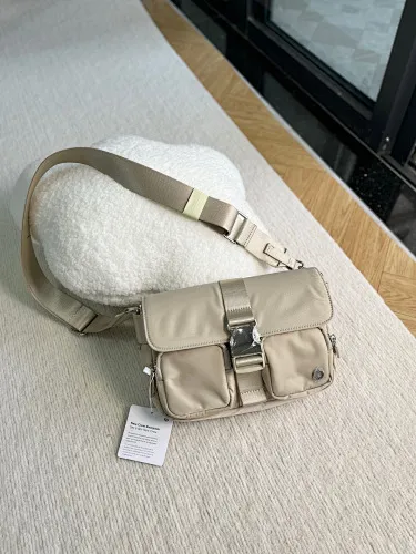 LULULEMON Bag
