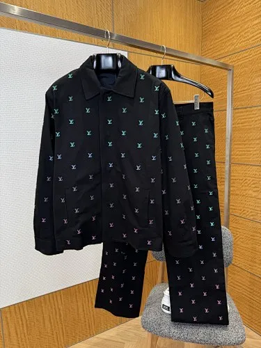 Louis Vuitton Pants