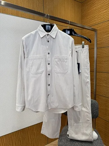 Louis Vuitton Pants