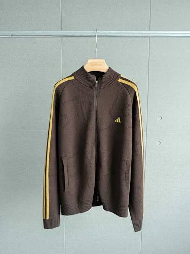 ADIDAS Sweater