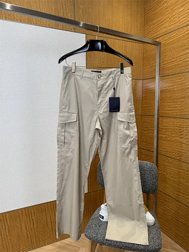 Louis Vuitton Pants