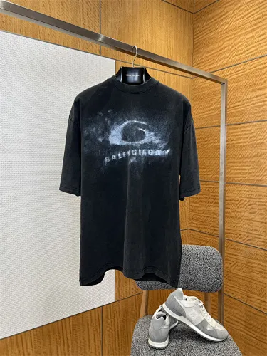 Balenciaga T-Shirt