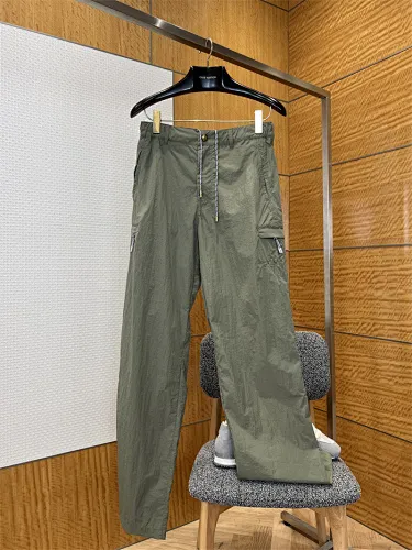 Louis Vuitton Pants