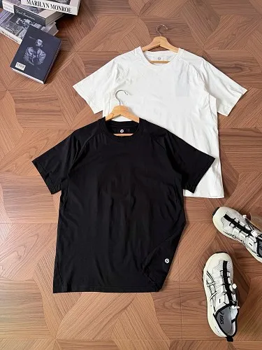 LULULEMON T-Shirt