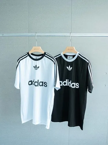 ADIDAS T-Shirt
