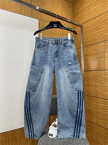 ADIDAS Jeans