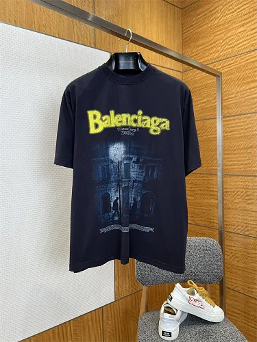 Balenciaga T-Shirt