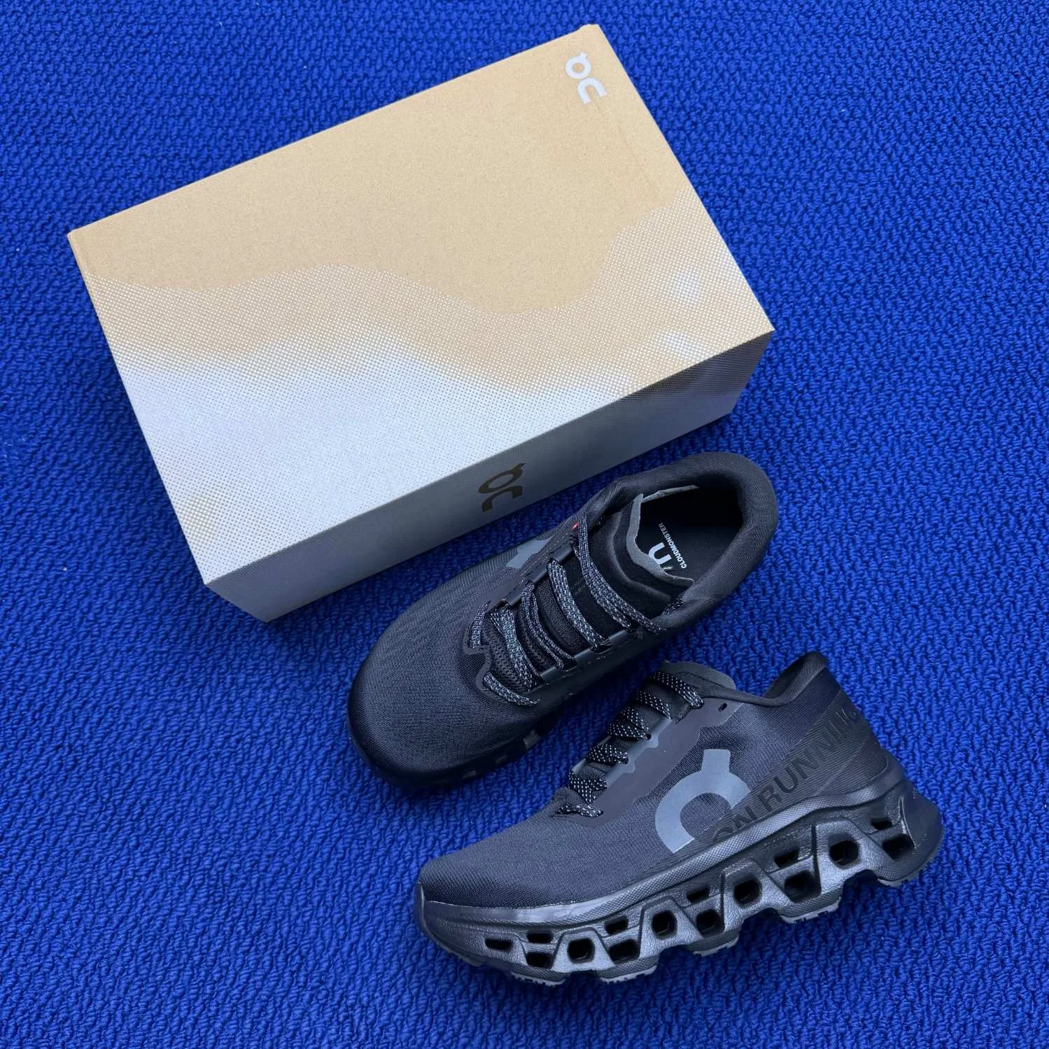 ON Sneakers