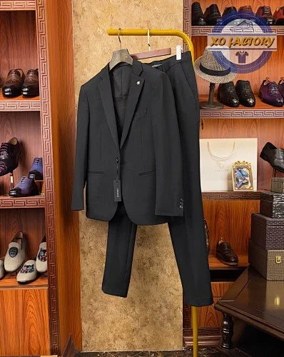 Suit