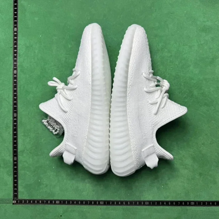 Yeezy Sneakers