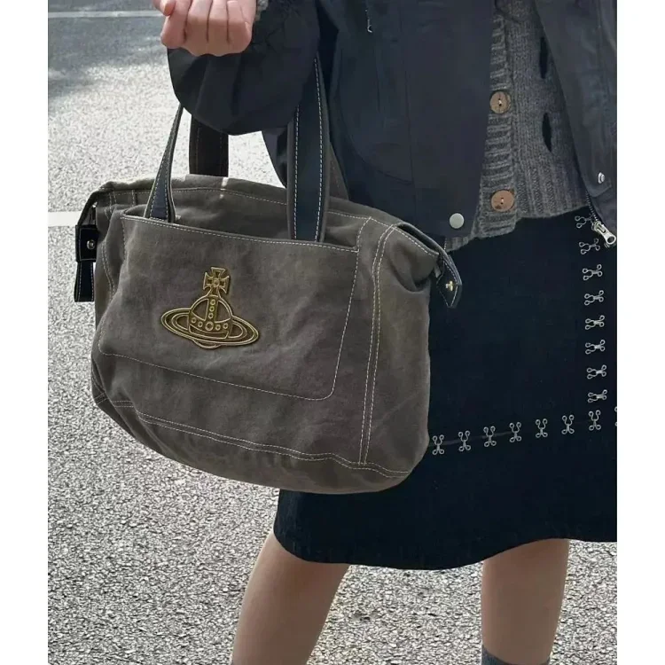 The Queen Mother's Second-Hand Bag